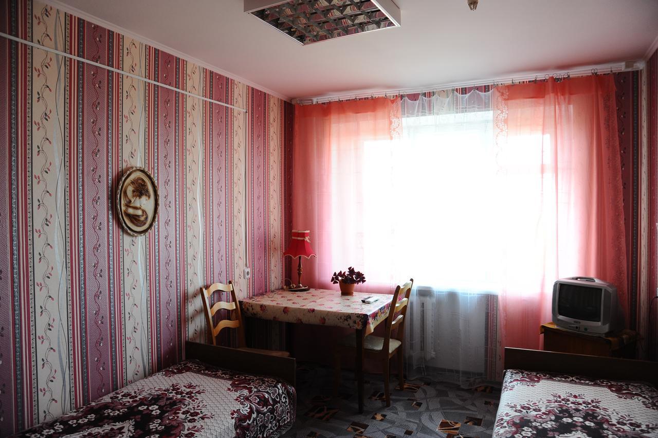 Circus Hotel Homel Buitenkant foto
